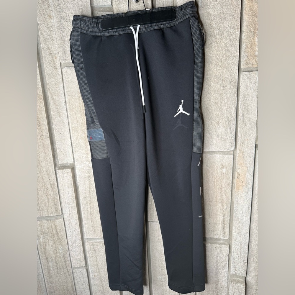 Air Jordan Black sweatpants-